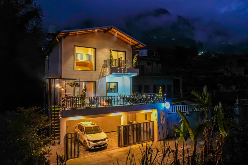 Lakefront | 4-BHK Villa with Common Patio Seating, Attic and Outdoor Dining Area – photo 9