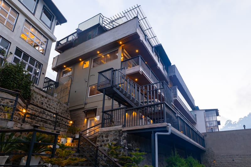 Lakefront Escape | Charming 2-room Suite with Sit-out area, Lake Views & Outdoor deck – photo 23