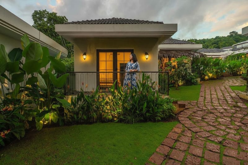 6 Luxury Cottages w/closed bathrooms @ Kuhu Resort – photo 5