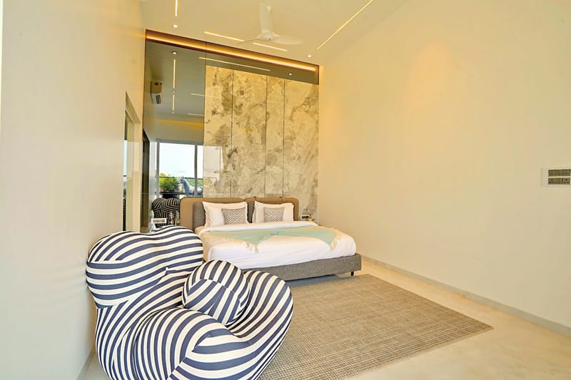 Meraki Villa | Majestic 6-BHK Glass Villa With Private Pool, Balcony, Garden & Gazebo – photo 50