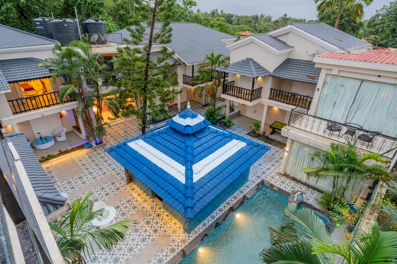 Emperor Ozran Elite Room With A Balcony & A Bathtub | Premium Retreat With Shared Pool, Restro & Bar | Near Famous Beaches – photo 5