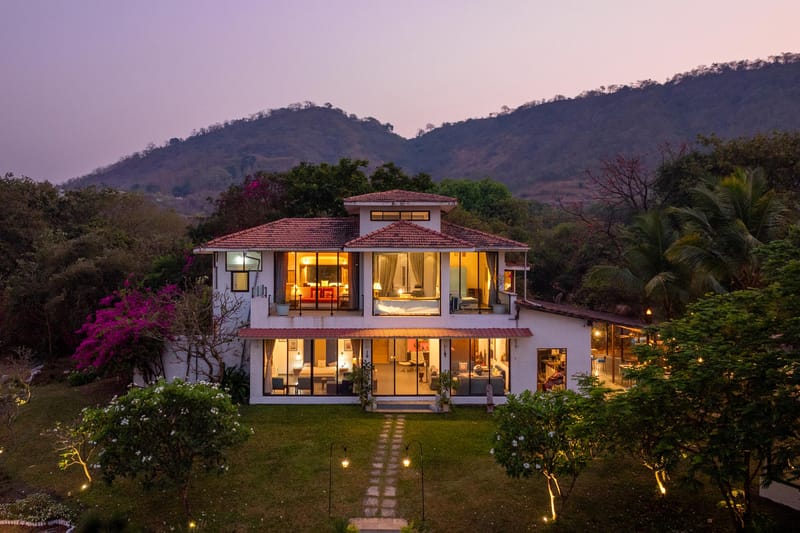 House Below The Hill – photo 50