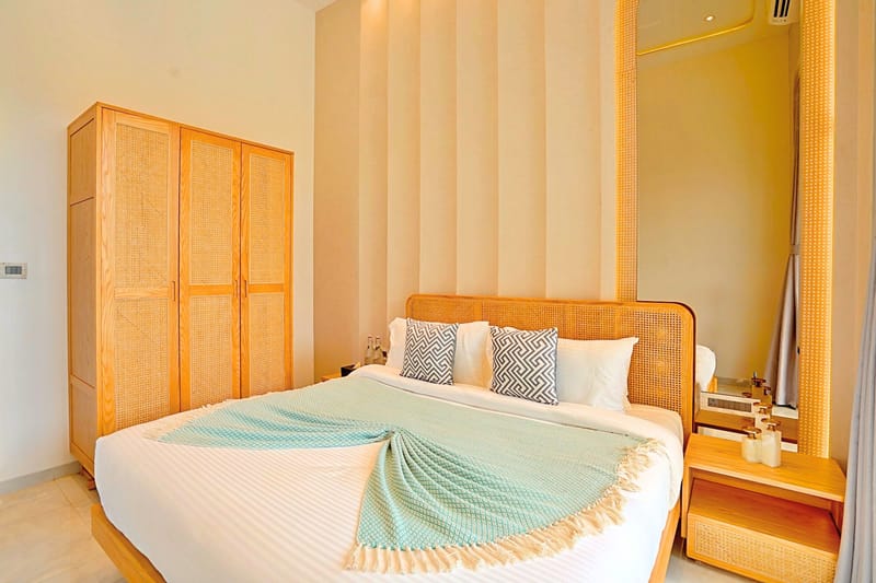Meraki Villa | Majestic 6-BHK Glass Villa With Private Pool, Balcony, Garden & Gazebo – photo 56