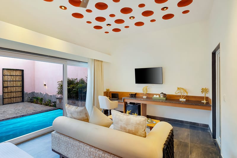 Kimaya Azora | Luxe Suite with Private Plunge Pool, Shared Pool, Restaurant, and Garden in Boutique Resort – photo 6
