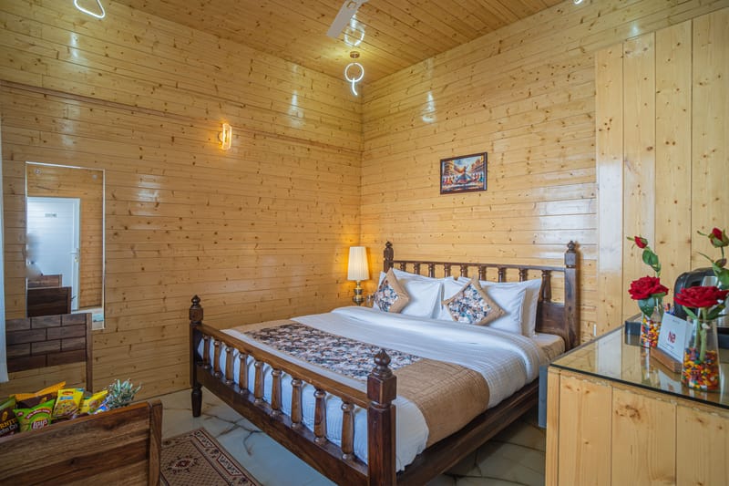 The Urban Escape Nirvana | 1 Premium Room With Hill Views – photo 8
