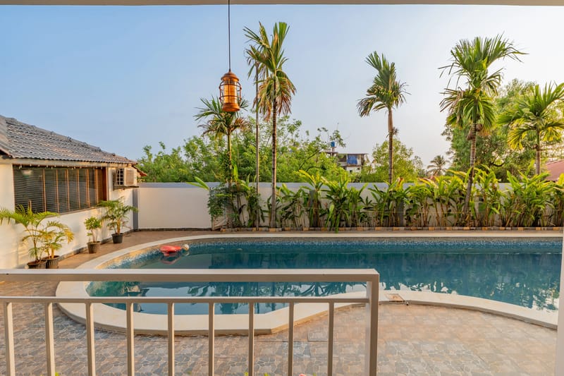Gracias Aquora | 1-Room Retreat With Private Balcony, Shared Pool, & Restros, Close to Ashvem Beach – photo 17
