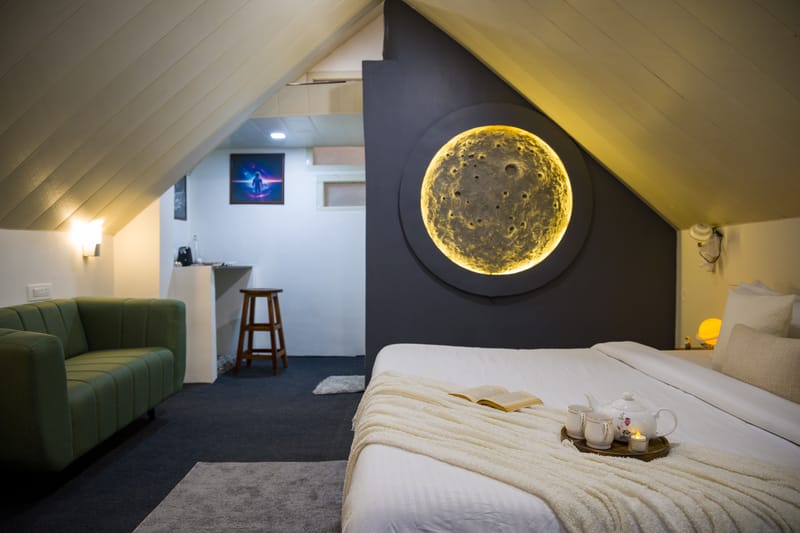 Interstellar ~ Deluxe Suites – photo 10