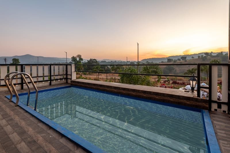 White House | 7-BHK With Panoramic Hill Views, Glass Room, Outdoor Pools & Dam nearby – photo 7