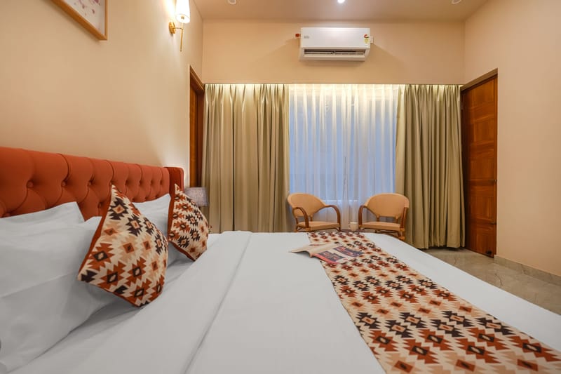 Dochi  |  4-BHK apartment with Hill Views, Living Room, & Balconies – photo 39