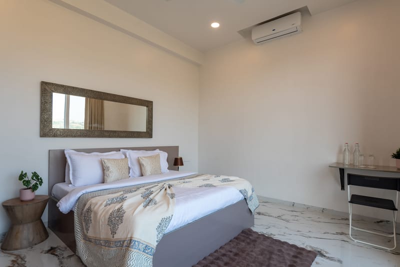White House |  3-BHK Villa With panoramic Hill Views, Glass Room, Outdoor Pool & Dam nearby – photo 27