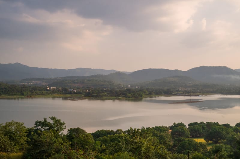 Lakefront Nivriti – photo 40
