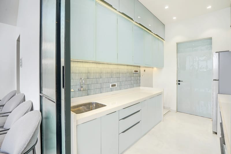 Meraki Villa | Majestic 6-BHK Glass Villa With Private Pool, Balcony, Garden & Gazebo – photo 44
