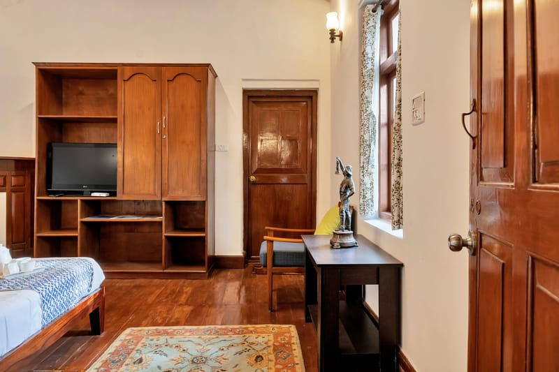 Milton Abbott Estate (Heritage Room) - Ooty, Tamil Nadu – photo 11
