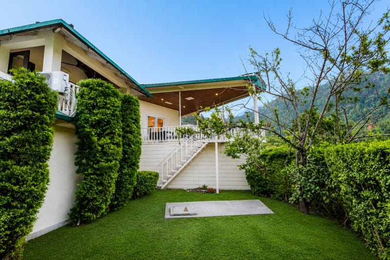 Karinya Villas Fern| Scenic Hill View 1-BHK Villa With Sit Out ,  Shared Gazebo and Garden – photo 1