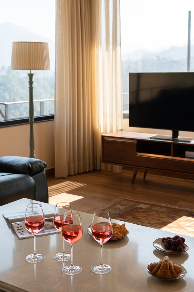 The Edge Luxe W/Private Pool & Comp Breakfast – photo 17