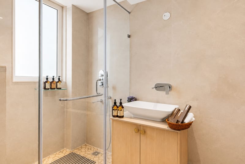 The Royce Silver Oak Imperial | Refined Pet-Friendly 4-BHK Apartment With Sky Deck, Shared Swimming Pool, and Clubhouse – photo 12
