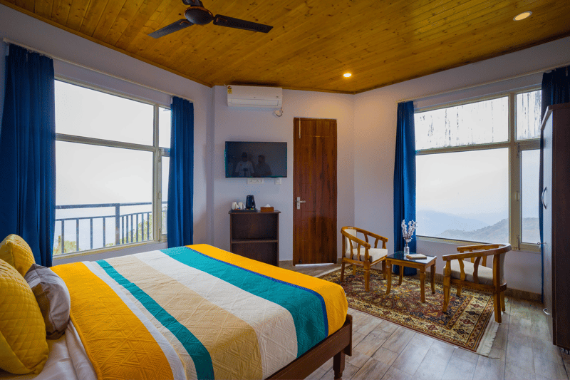 Archee’s Villa | 6-BHK property with gaming zone, attic, open dining and 360° mountain views – photo 35