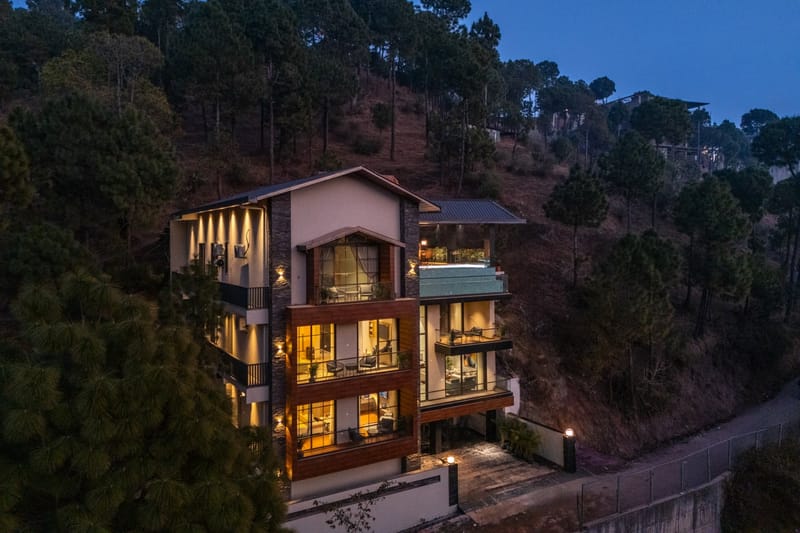 The Kasa w/ Infinity Pool & Home Theatre – photo 2