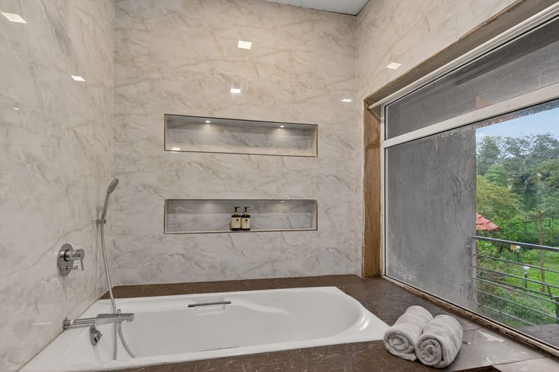 Lavender Hills | Pet-friendly Hillside 3-BHK Villa With Private Pool, Gazebo & Bathtubs – photo 17