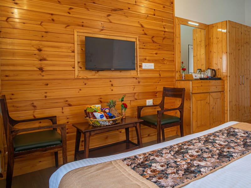 The Urban Escape Solace | 1 Deluxe Room With Hill Views – photo 18