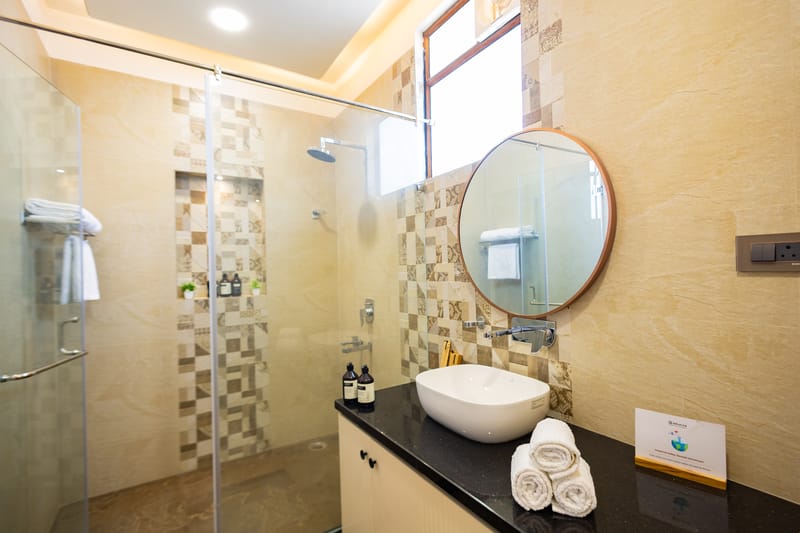 Lush Haven | Chic 4-BHK Retreat with Private Pool, Terrace & Landscaped Garden | Pet-friendly – photo 15