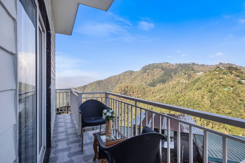 Snowdrop Retreat | Pet-friendly 3-BHK Apartment With Mountain Views | Near Mall Road, Top Cafés & Landmarks – photo 9