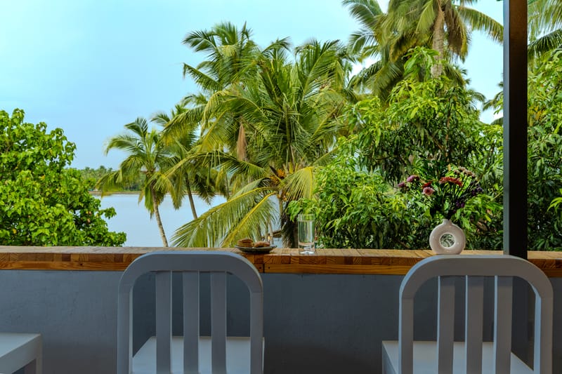 Peace & Calm | Room with River-View Balconies, Terrace , Garden & Alfresco Dining – photo 6
