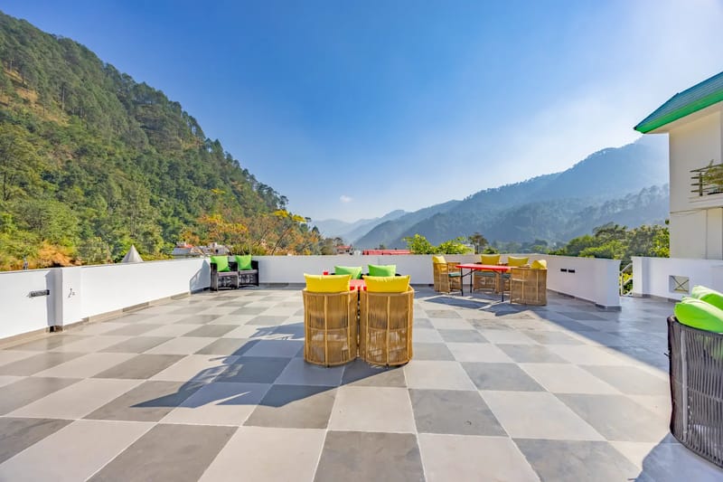 Kingdom Heartz | Elegant Pet-friendly 2-BHK Apartment With Balcony, Common Pool, Common Garden & Restaurant  – photo 34