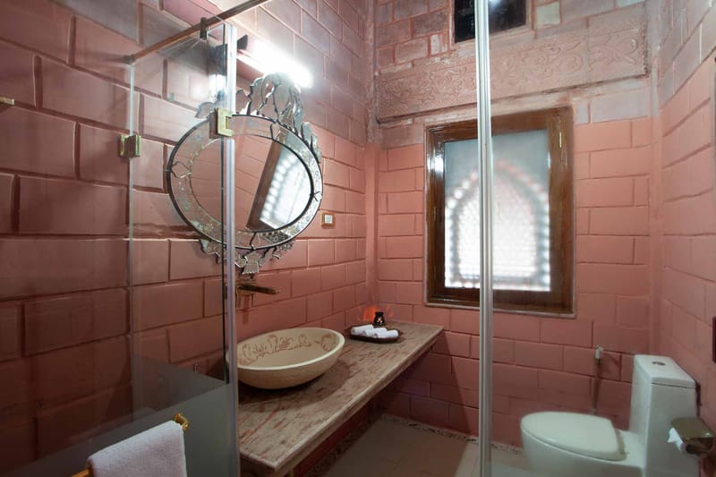 Pink Palace – photo 14