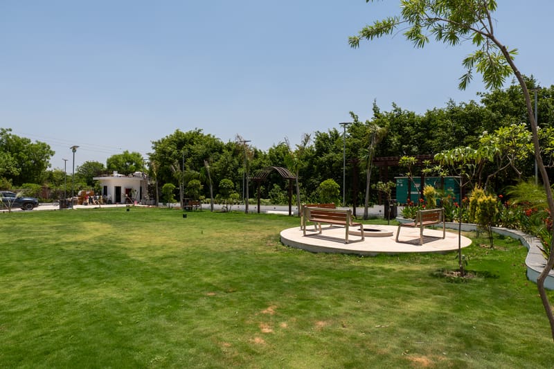 ASK Farms | Refined 4-BHK villa with Theatre Lounge, Pool & Fire BBQ Deck  – photo 39