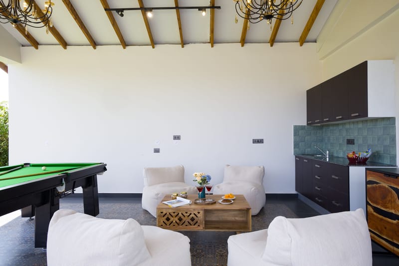 Esh Cottage Hazel | 1 Hillview Suite With Shared Pool, Lush Garden, & Restaurant – photo 23