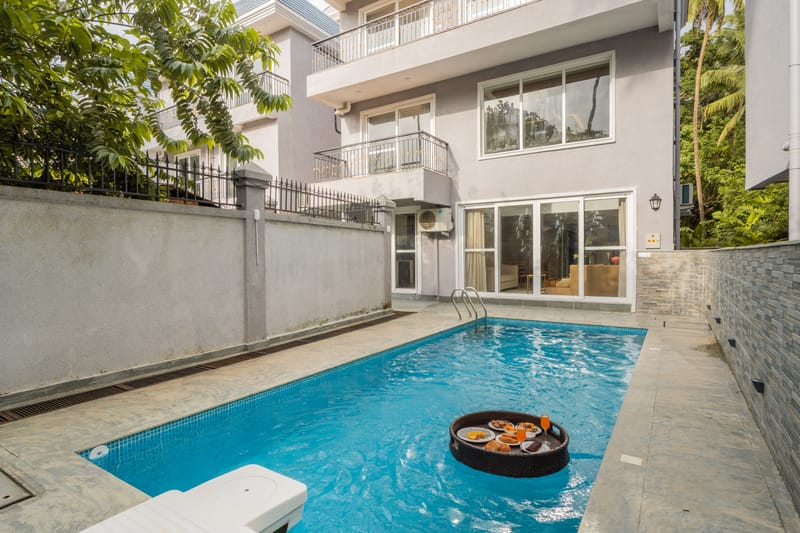 Solace AquaVista | 5-BHK Villa with Private Pool, Lounge Area & Bar – photo 25