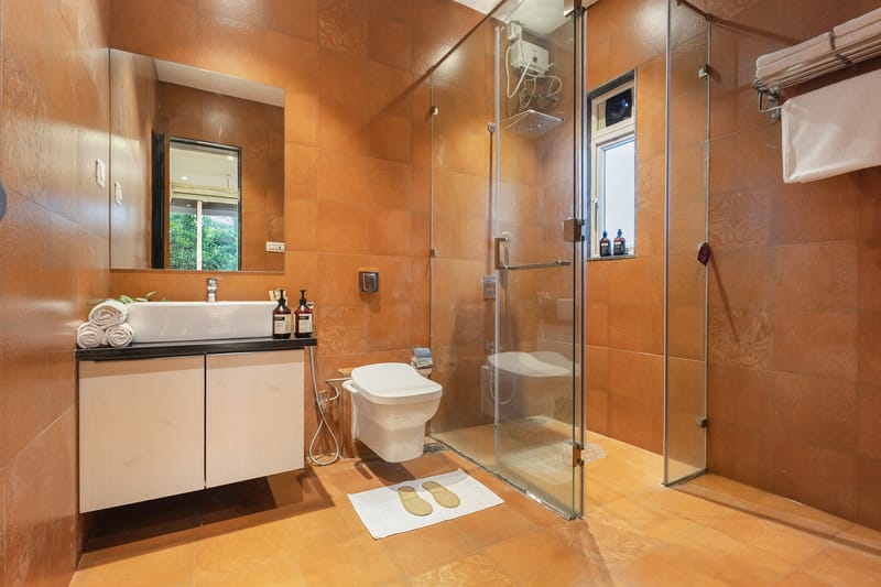 Aaraa Villa | 4-BHK Luxury Villa with Private Pool, Home Theatre & Panoramic Hill – photo 13