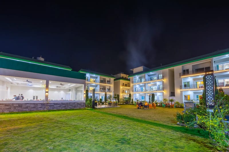Kingdom Heartz |  Cosy Pet-friendly Studio Apartment With Balcony, Common Pool, Common Garden & Restaurant – photo 19