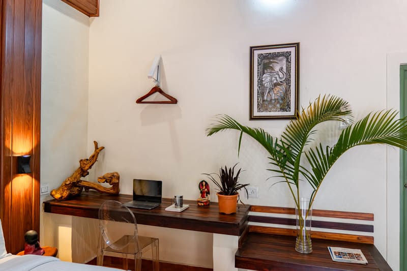 Twisted Tree | 1-Room Suite Pet-Friendly Suite with Shared Pool, Bar & Restaurant – photo 38