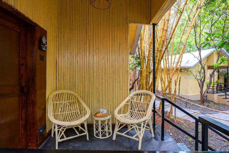 Timber Standard Suite | Pet-friendly Bamboo Cottage with Pvt Sit-Out Area & Shared Dining – photo 9