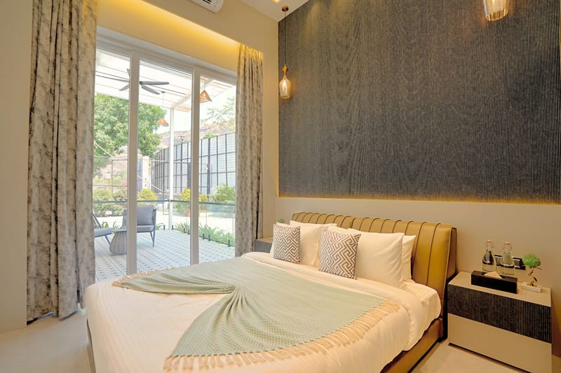 Meraki Villa | Majestic 6-BHK Glass Villa With Private Pool, Balcony, Garden & Gazebo – photo 31