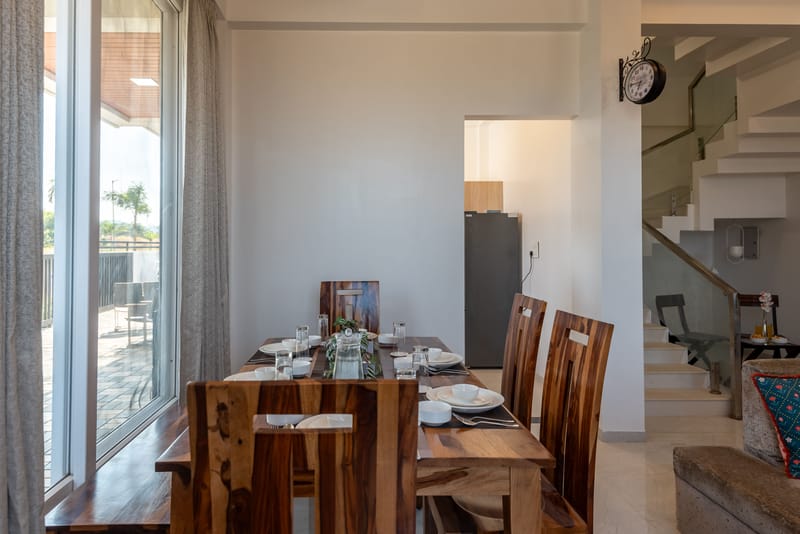 White House | 4-BHK Villa With panoramic Hill Views, Glass Room, Outdoor Pool & Dam nearby – photo 21