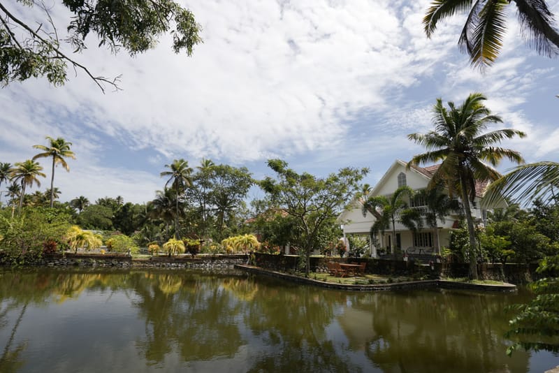 Palliath House |3 BHK With, Living Lounge, Patio, Shared Lawn and 3 Natural Ponds | Near Andhakaranazhi Beach – photo 19