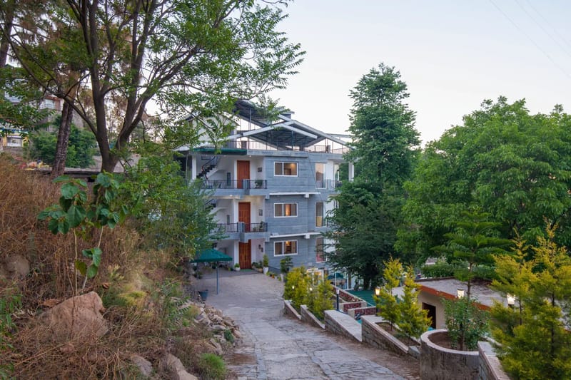 Live Life | Pet-friendly 2-BHKs With Entertainment Room, Restro & Garden – photo 36