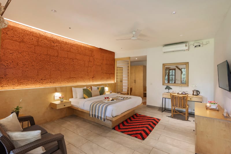 Avocado Cottages Executive Room | Pet-friendly Stay With Private Patio & Common Garden Amid Avocado & Coffee Estate Plantation – photo 7