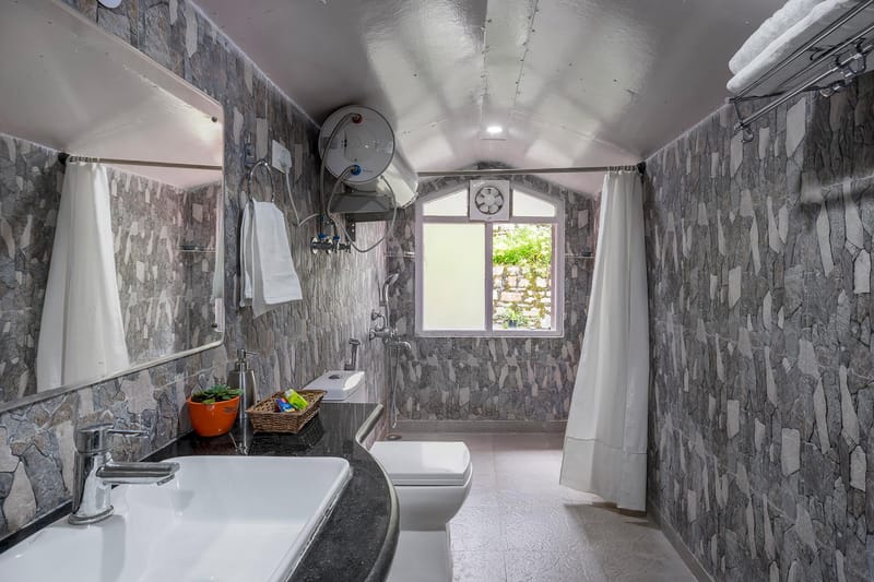 4 Rooms @ Shimla Manor – photo 35