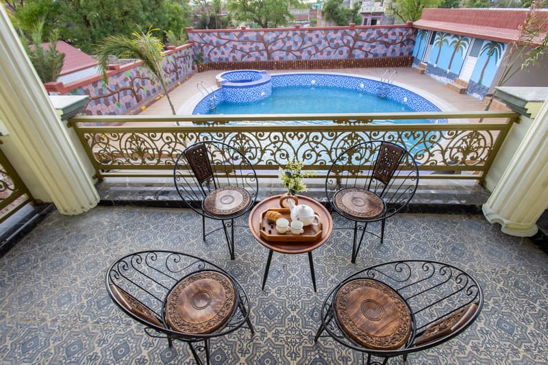 Gold Palm Macaroon | Family Suite in a Serene Resort with Shared Pool, Dining, & Garden | Near Popular Tourist Attractions – photo 14