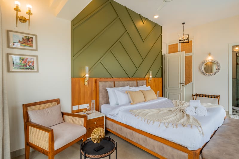 Villa Riviere | Private Riverfront Estate with 6-BHK & 3-BHK, 2 Infinity Pools, Lift, Lounge Area & Kids' Room | 3 Km from Candolim – photo 13