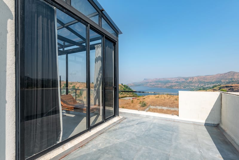 White House | 7-BHK With Panoramic Hill Views, Glass Room, Outdoor Pools & Dam nearby – photo 42