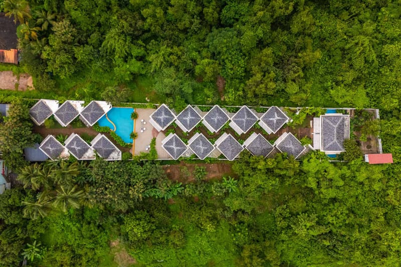 6 Luxury Cottages w/closed bathrooms @ Kuhu Resort – photo 21