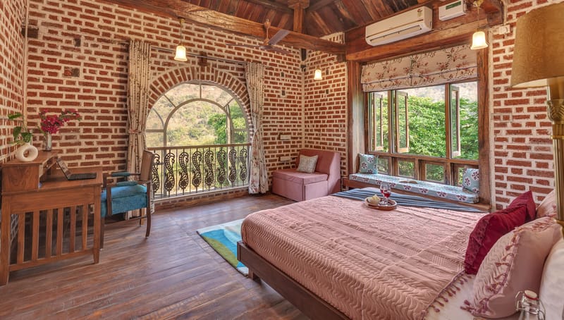 Brick Bastion – photo 13