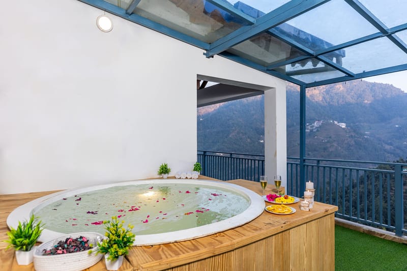 Skylark Peaks W/ Outdoor Jacuzzi - Ramgarh – photo 2