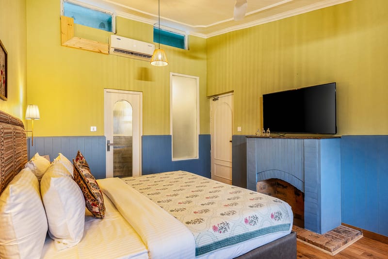 Beyond the Curb | 3- BHK Villa with Private Jacuzzi, Open-air Terrace & Hill Views – photo 13