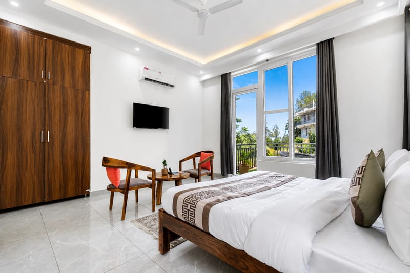 Gable Pine Peaks | Pet-friendly 5-BHK Apartment With Pvt Sit-out Area, Plunge Pool & Lawn Amid Mountains – photo 21